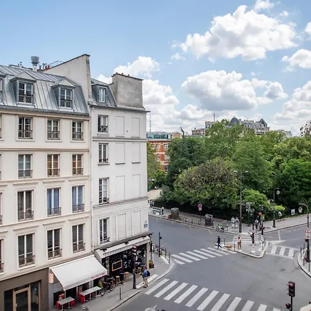 Marais Enfants Rouges Apartment Paris
